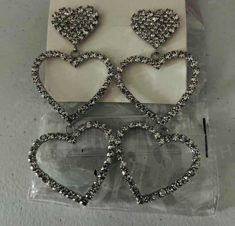 Very Sexy Hobo Shimmery Crystal Rhinestone Long Dangling Women's 3 Heart Shaped Pendant Earrings Jewelry