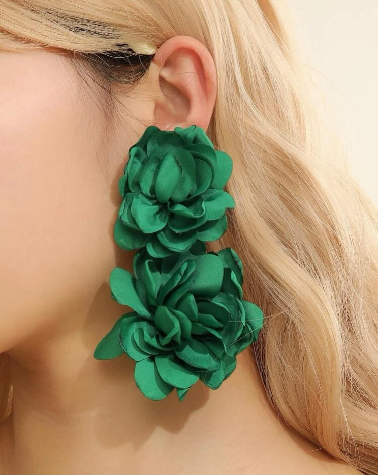 New Arrival Trendy Beautiful Fashionable Flower Drop Earrings for Women Jewelry Accessories