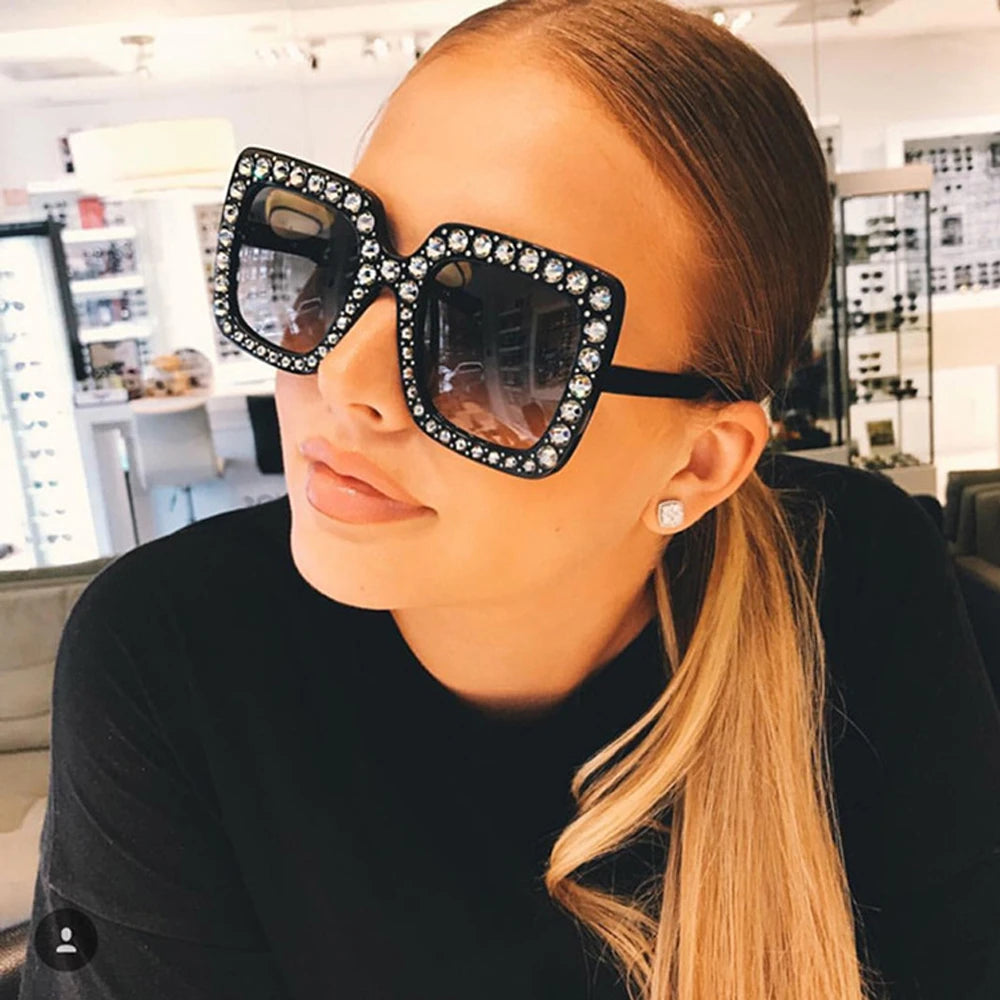 Big square deals gucci sunglasses
