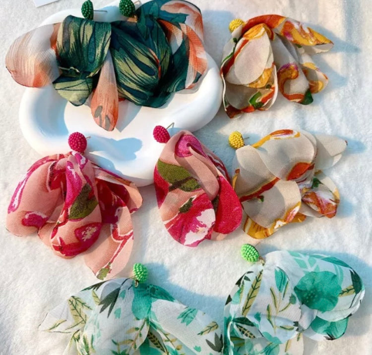 Elegant Classic Bohemia Style Ear Jewelry Romantic Colorful Fabric Flower Accessories for Women Trendy Jewelry Exquisite Earrings