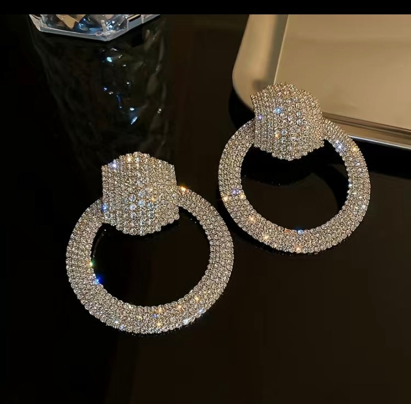 High Demand Women's Fashion Shiny Rhinestone Large Circle Pendant Earrings Jewelry Jewelry Accessories