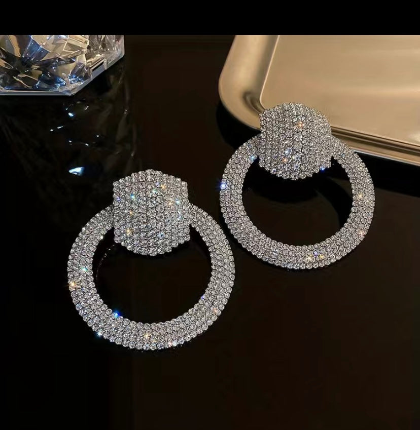 High Demand Women's Fashion Shiny Rhinestone Large Circle Pendant Earrings Jewelry Jewelry Accessories