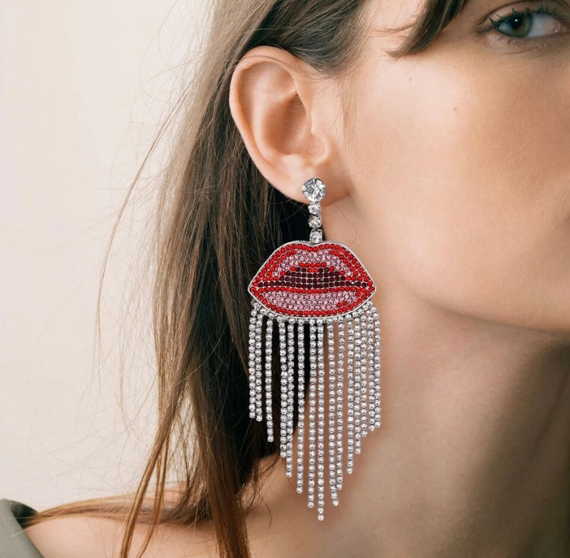 Lips Kiss Glam Luxury Sexy Rhinestone Red Lip Tassel Dangle Earrings for Women Jewelry