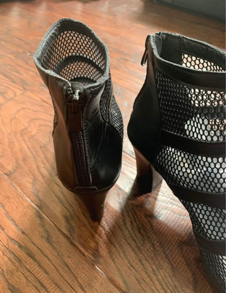 Black Hot Fashion Open Toe Fish Net Look Heels Statement Booties
