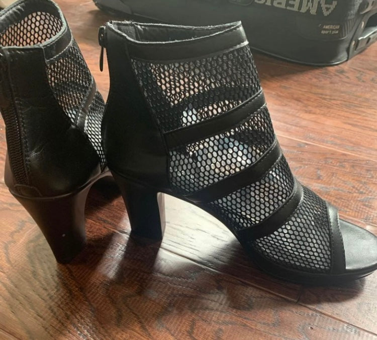 Black Hot Fashion Open Toe Fish Net Look Heels Statement Booties