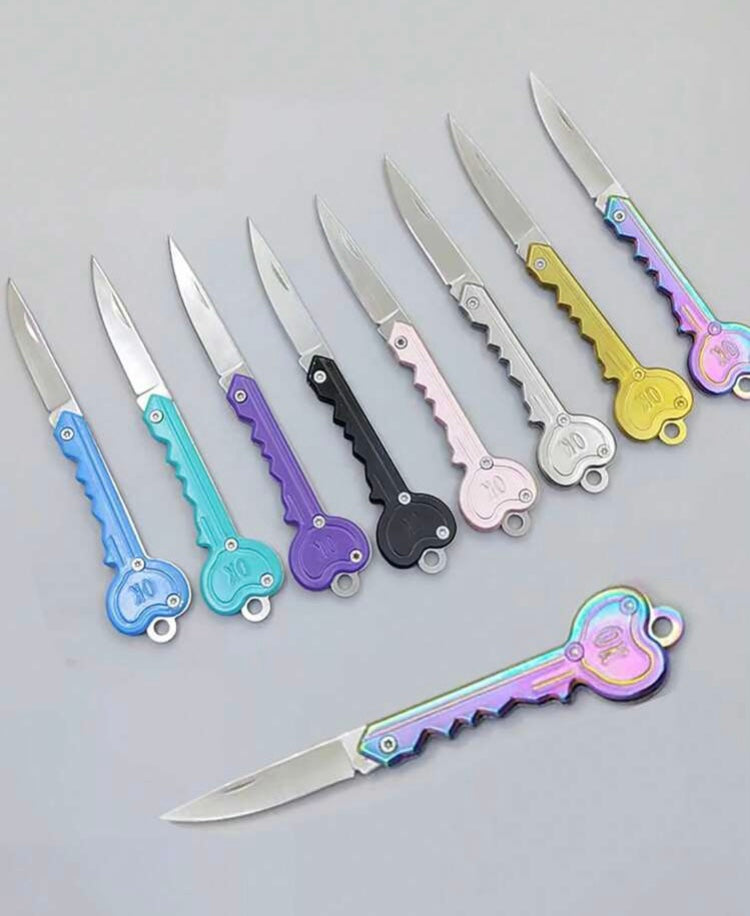 Defense Safety Mini Portable Cute Key Knife Keychain Folding Knife Woman  Lady Self-Defense Mechanism