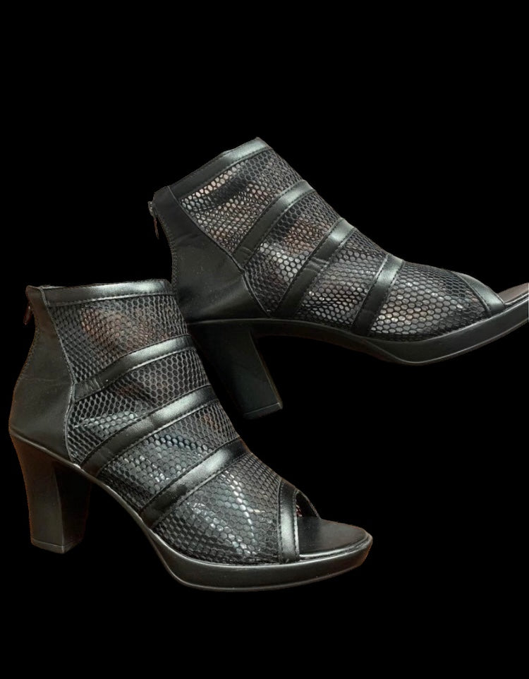 Black Hot Fashion Open Toe Fish Net Look Heels Statement Booties