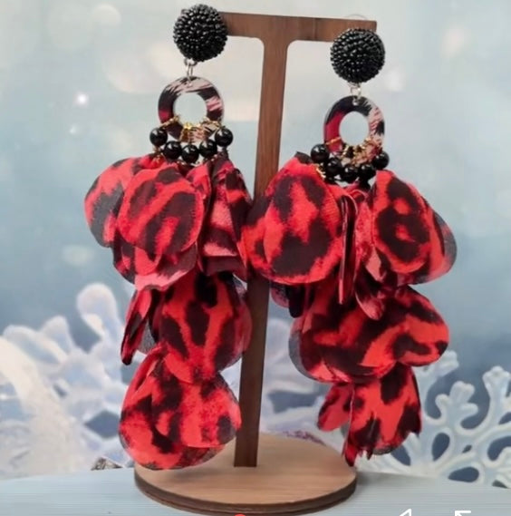 Blue Fashionable Handmade Beaded Lace Petal Shaped Pendant Earrings For Women