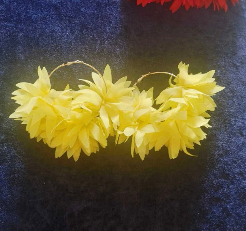 Summer Time Island Girl Flower Trendy Fashion Petal Rose Women's Earrings