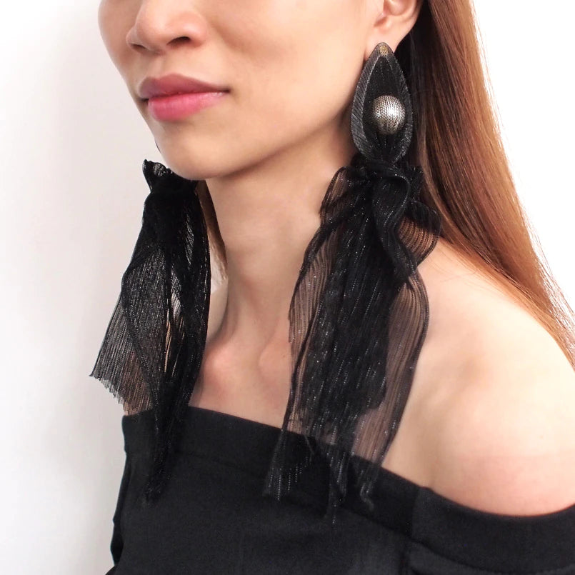 Beautiful Lace Mesh Wrap Pearl Long Statement Fashion Jewelry Ladies Earrings