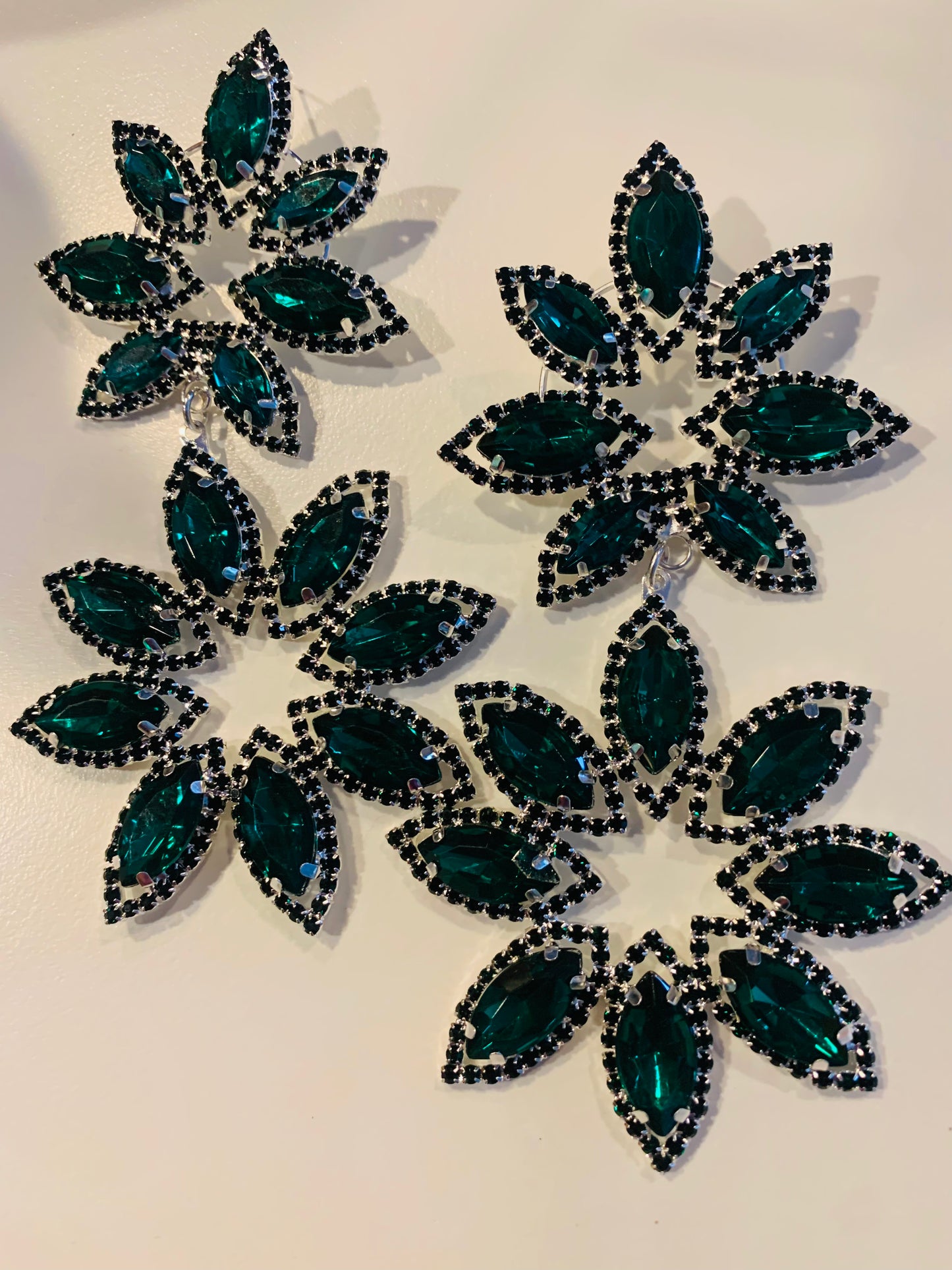 Beautiful Radiant Rhinestone Big Flower Dangle  Crystal Statement Drop Earrings Evening Formal Dress Accessories